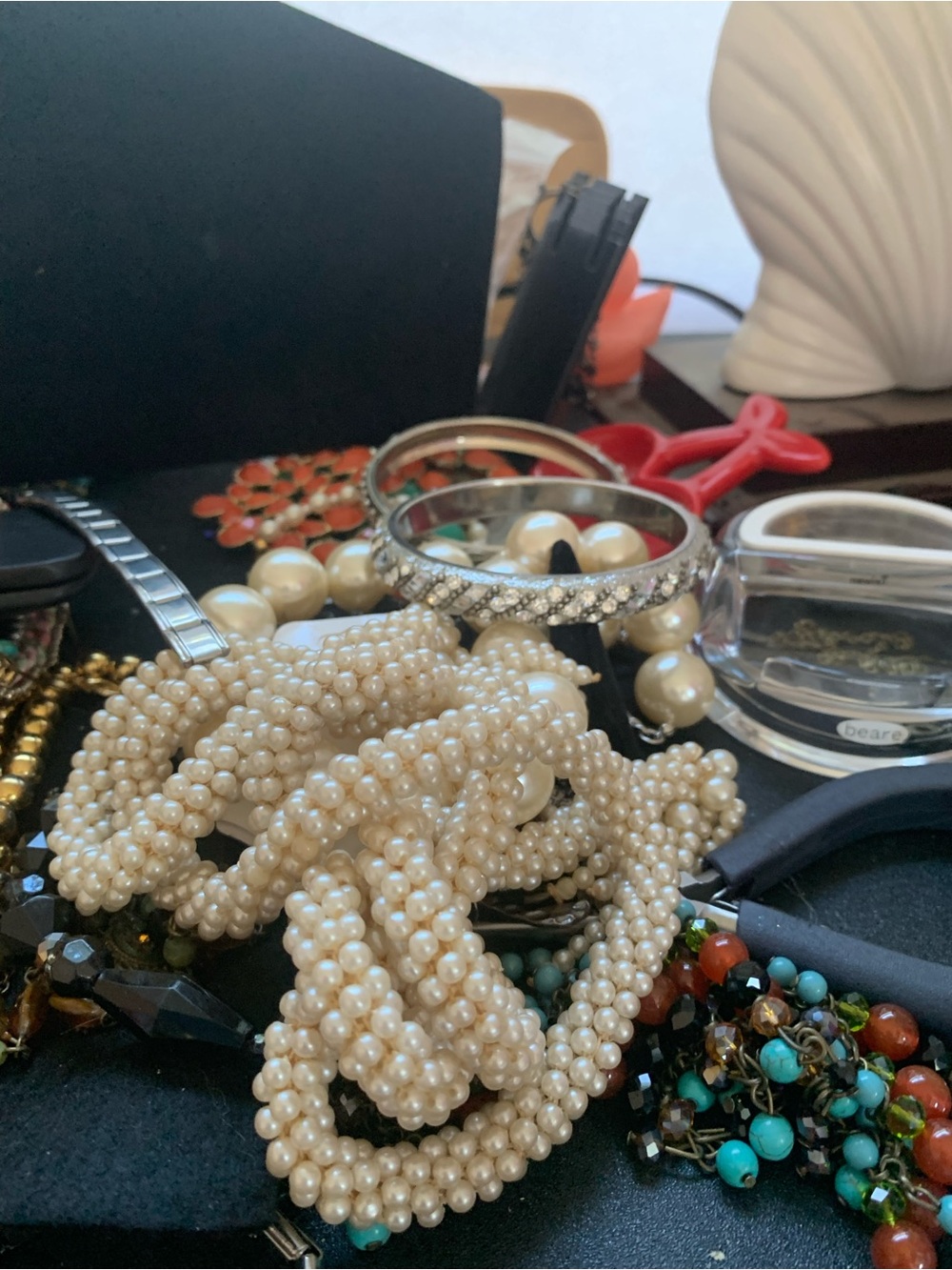 Bundle of wearable jewerly